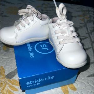 White Stride Rite Walking Shoes Toddler Size 4